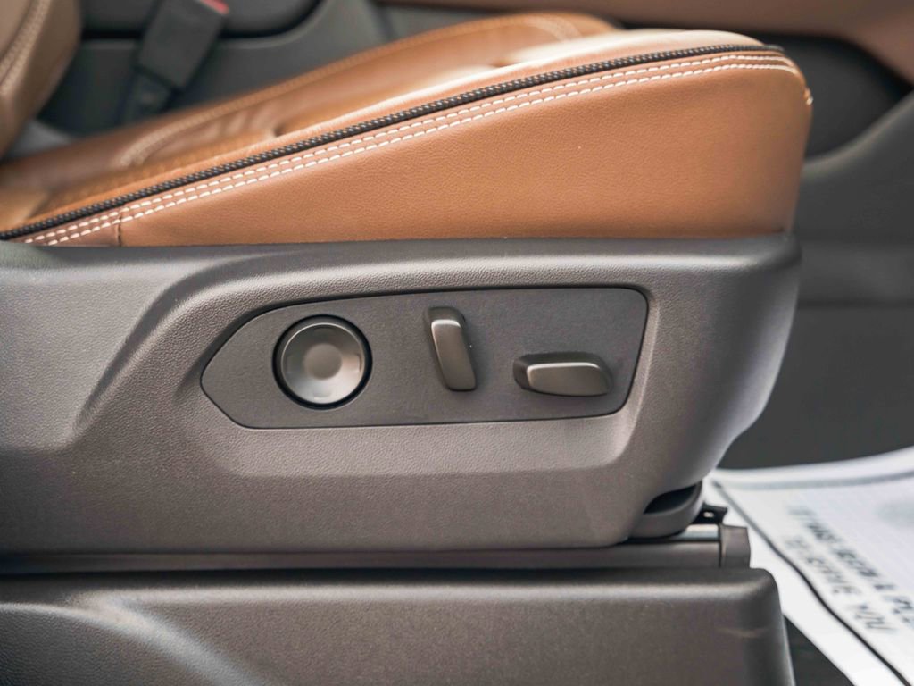 New 2026 Chevrolet Suburban High Country image 46