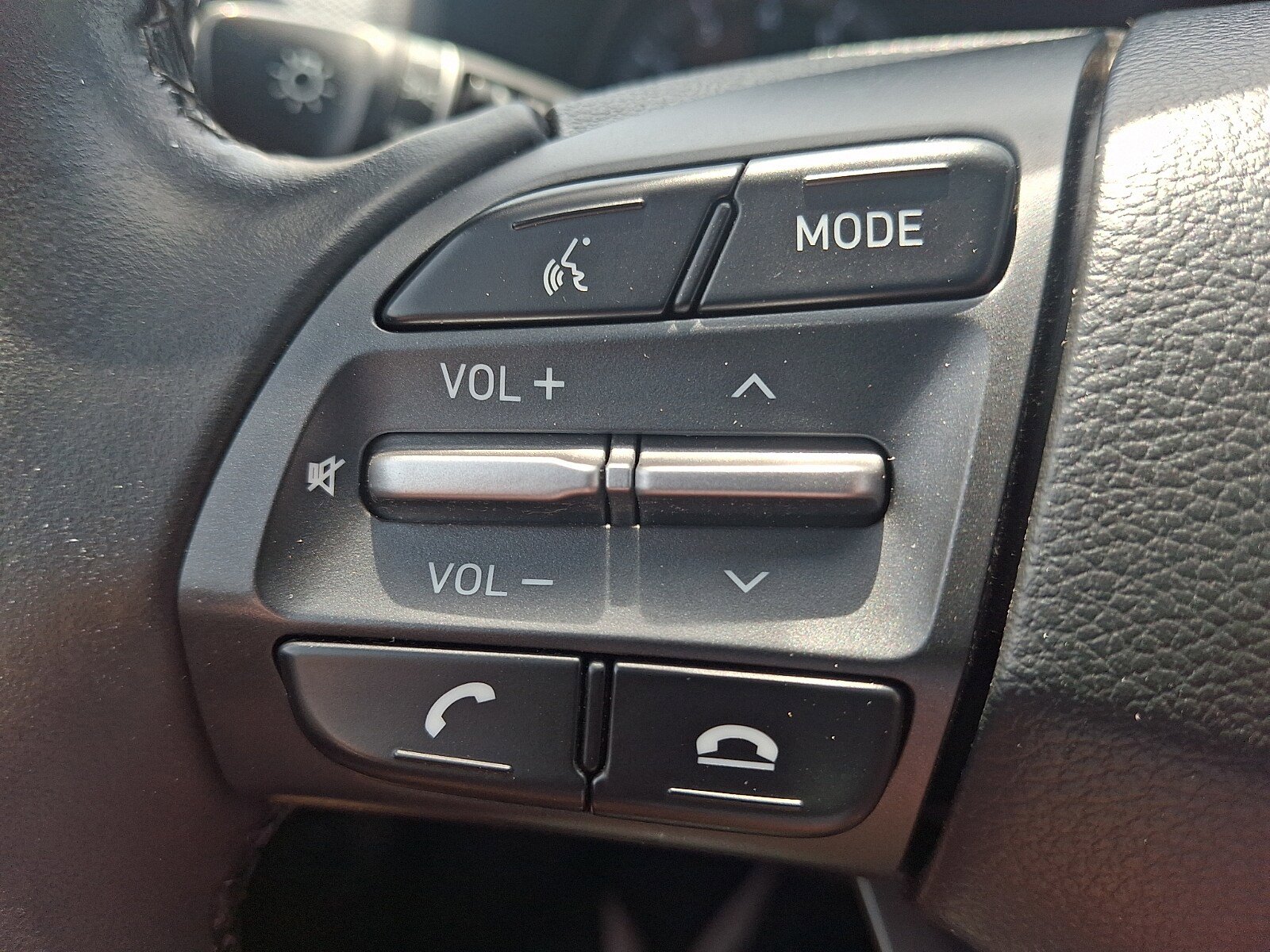 Used 2019 Hyundai Kona Limited w/ Cargo Package AWD/4WD image 22