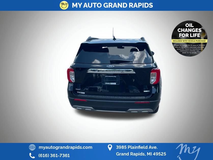 Used 2020 Ford Explorer XLT w/ Equipment Group 202A AWD/4WD image 2