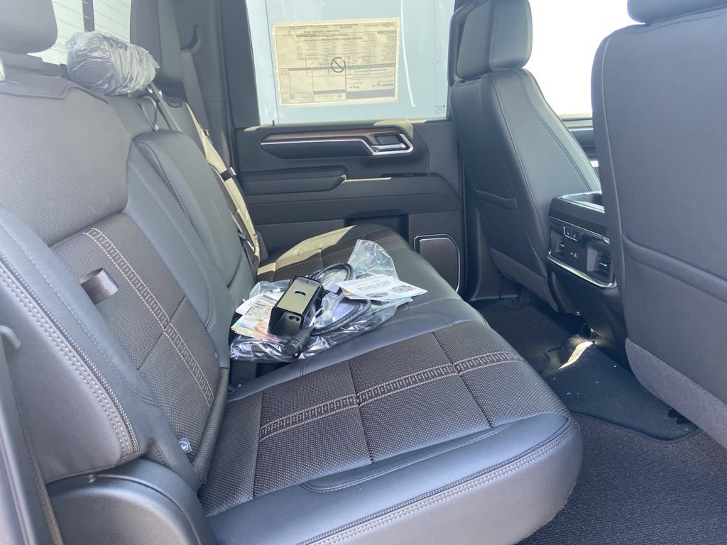 New 2025 Chevrolet Silverado 2500 High Country w/ Technology Package AWD/4WD image 9