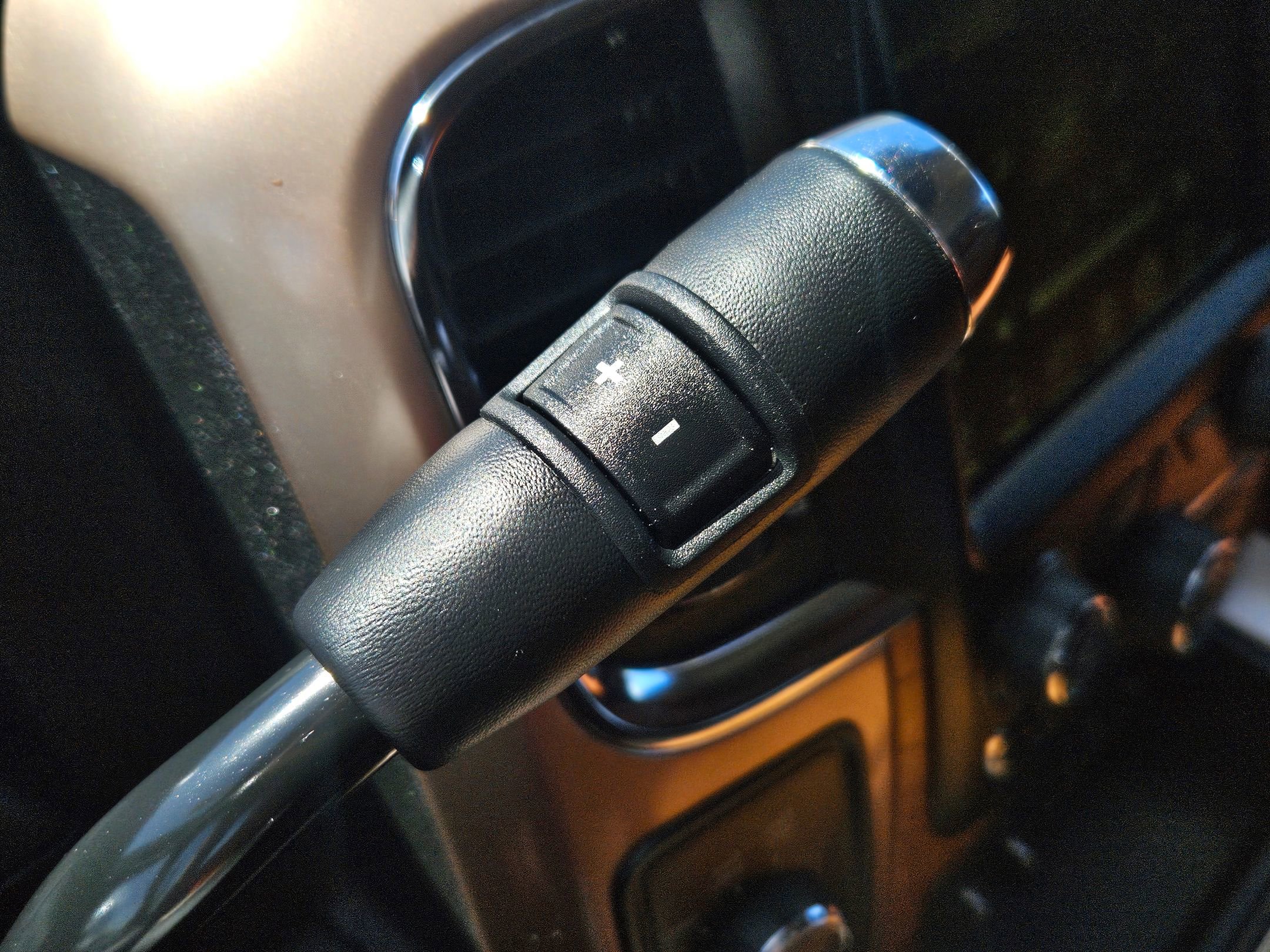 Used 2017 RAM 3500 Laramie Longhorn AWD/4WD image 17