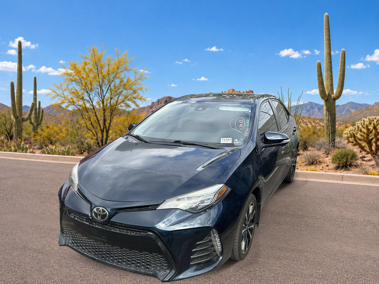 Used 2019 Toyota Corolla SE w/ SE Premium Package FWD image 1