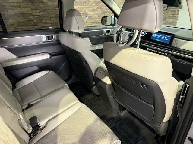 Used 2025 Hyundai Santa Fe SEL image 30