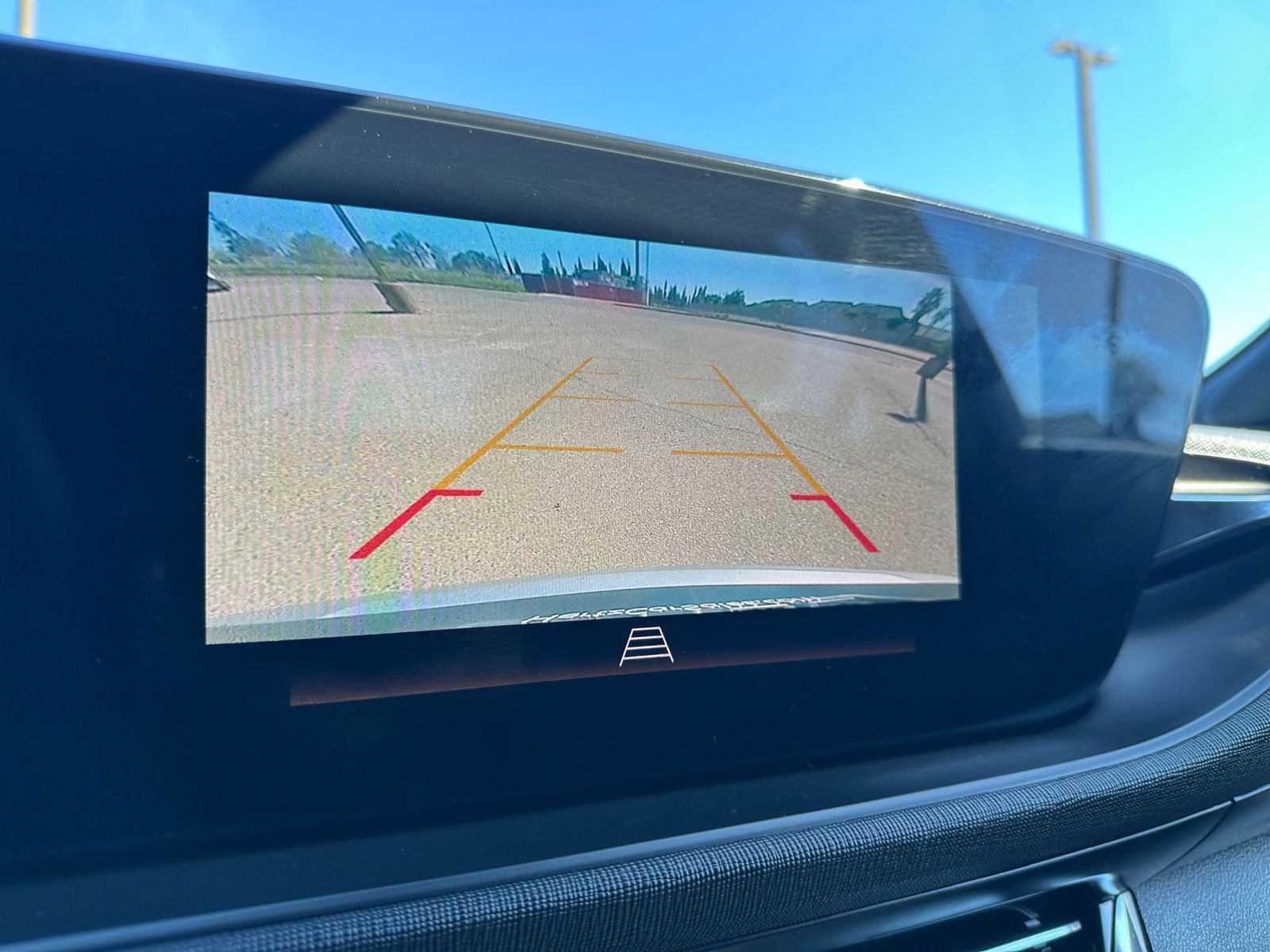 Used 2025 Buick Envista Preferred image 23