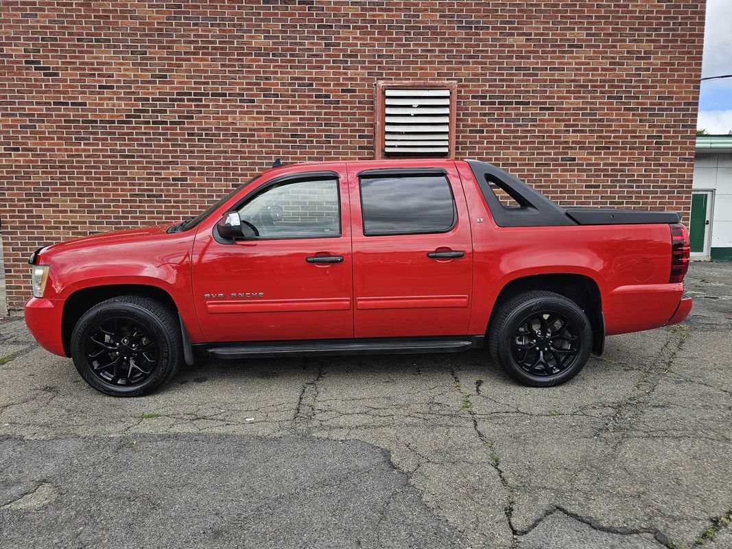 Used 2010 Chevrolet Avalanche LT w/ Regional Value Package