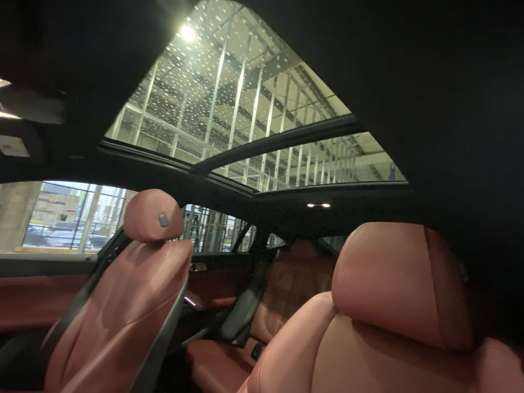 Used 2022 BMW X6 xDrive40i w/ Premium Package image 15