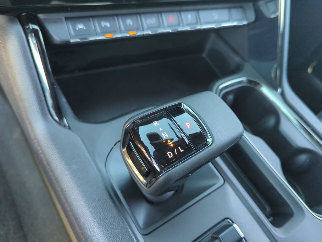 Used 2025 GMC Sierra 1500 AT4 image 16