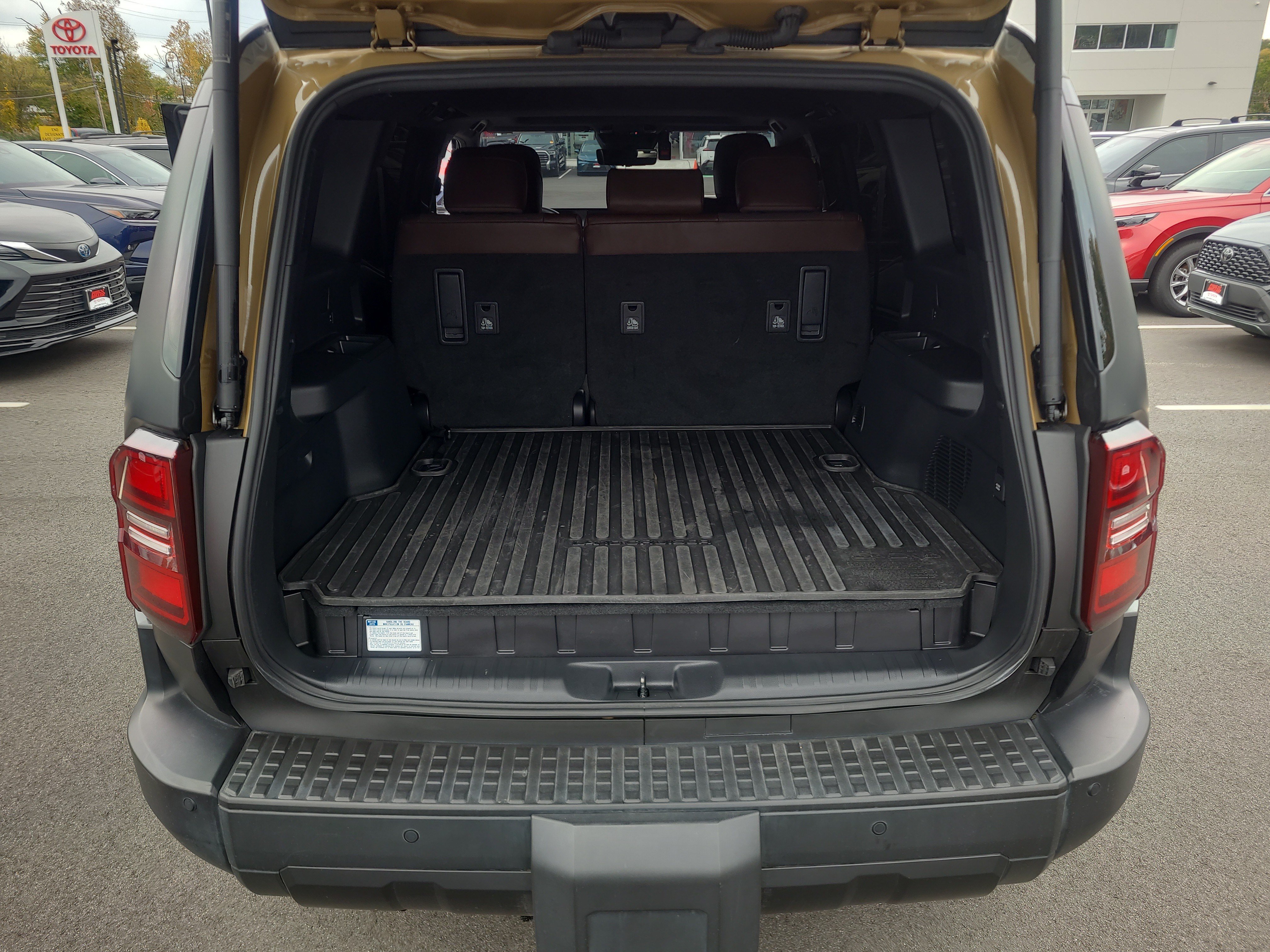 Used 2025 Toyota Land Cruiser w/ Premium Package AWD/4WD image 30