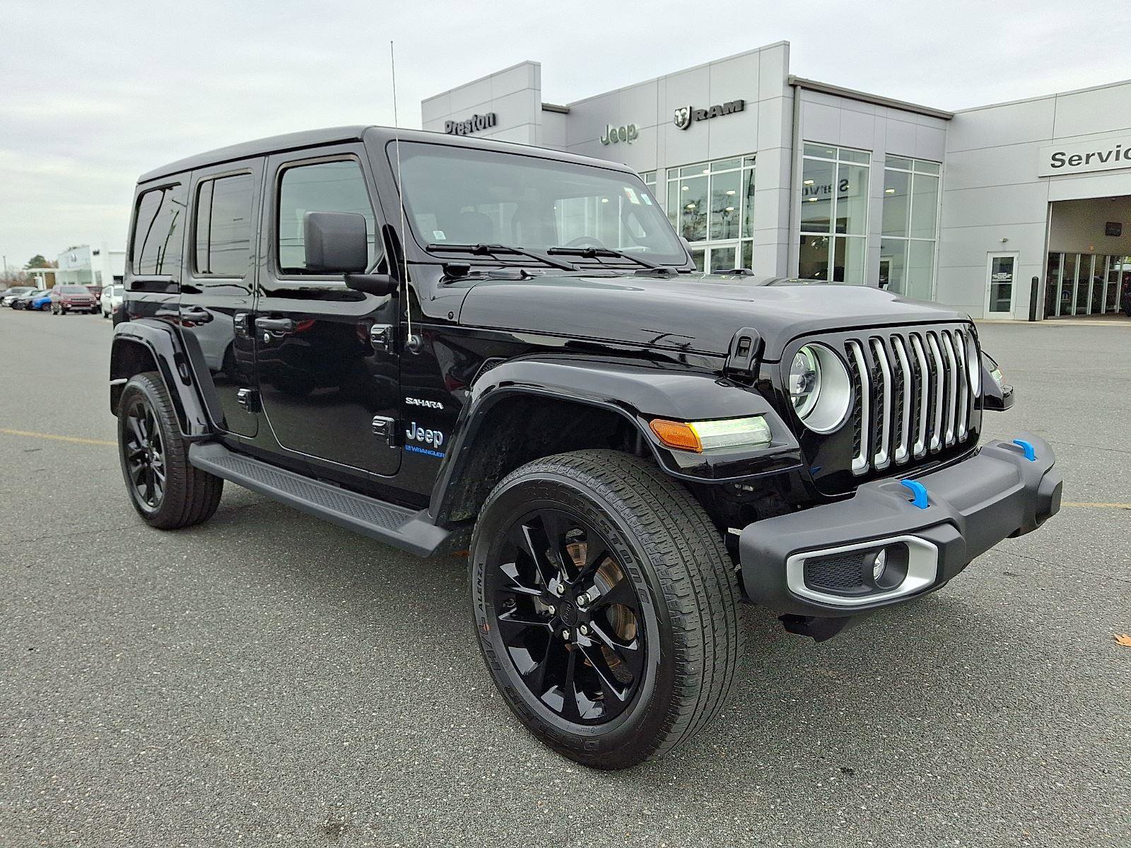 Used 2023 Jeep Wrangler Sahara w/ Cold Weather Group image 3