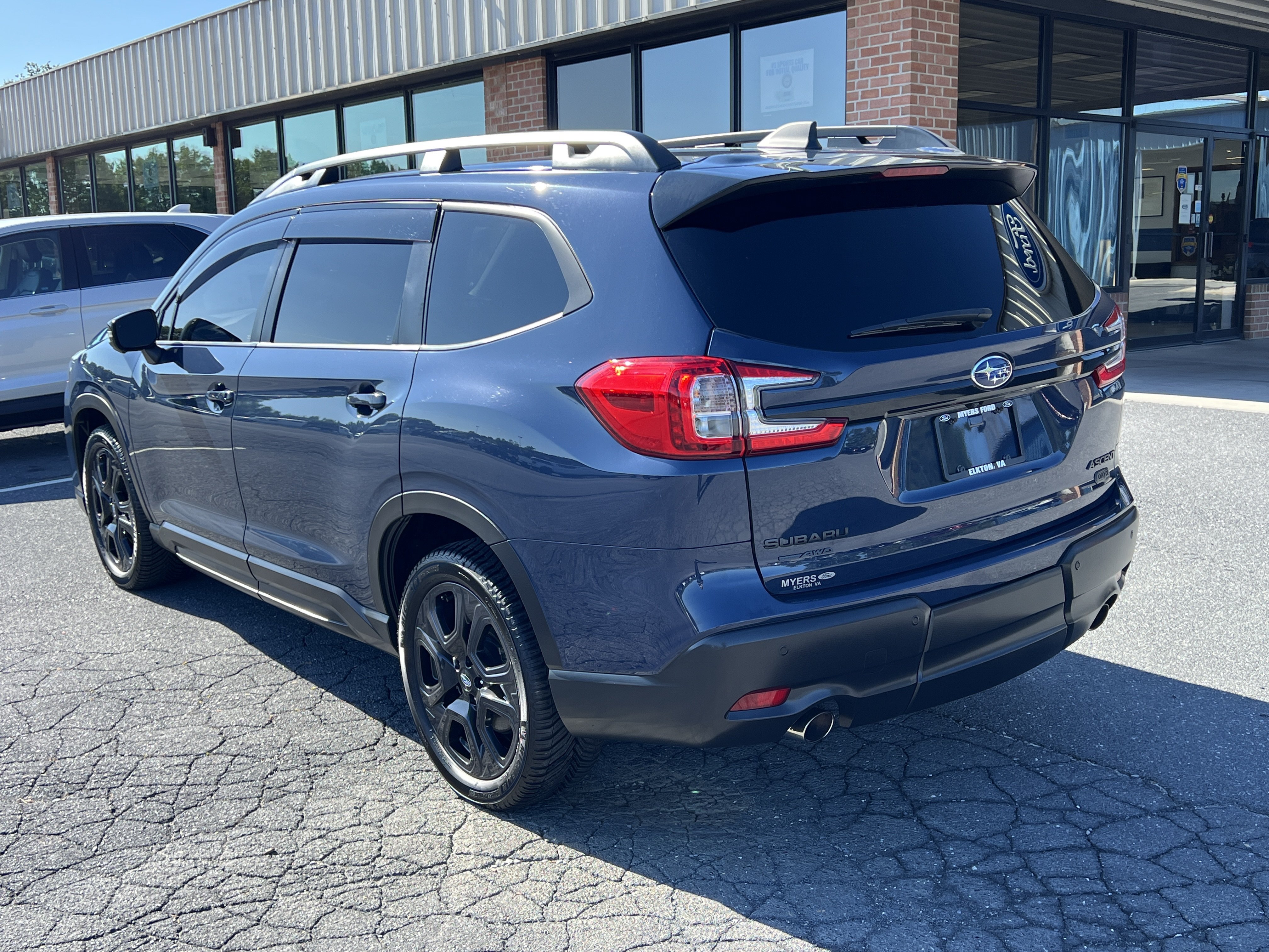 Used 2023 Subaru Ascent Onyx Edition Limited AWD/4WD image 8