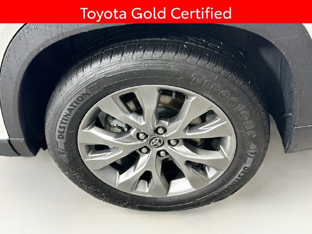 Certified 2024 Toyota Grand Highlander AWD image 35