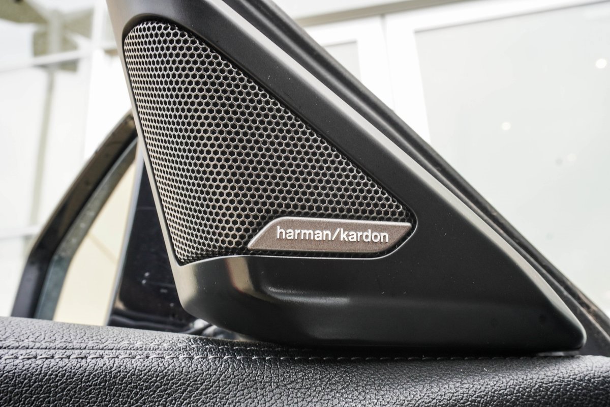 Used 2020 BMW Z4 sDrive30i w/ Executive Package image 34