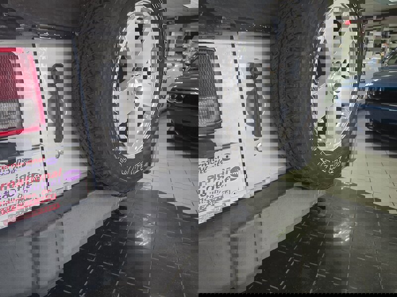 Used 2007 Jeep Wrangler Unlimited Sahara image 28