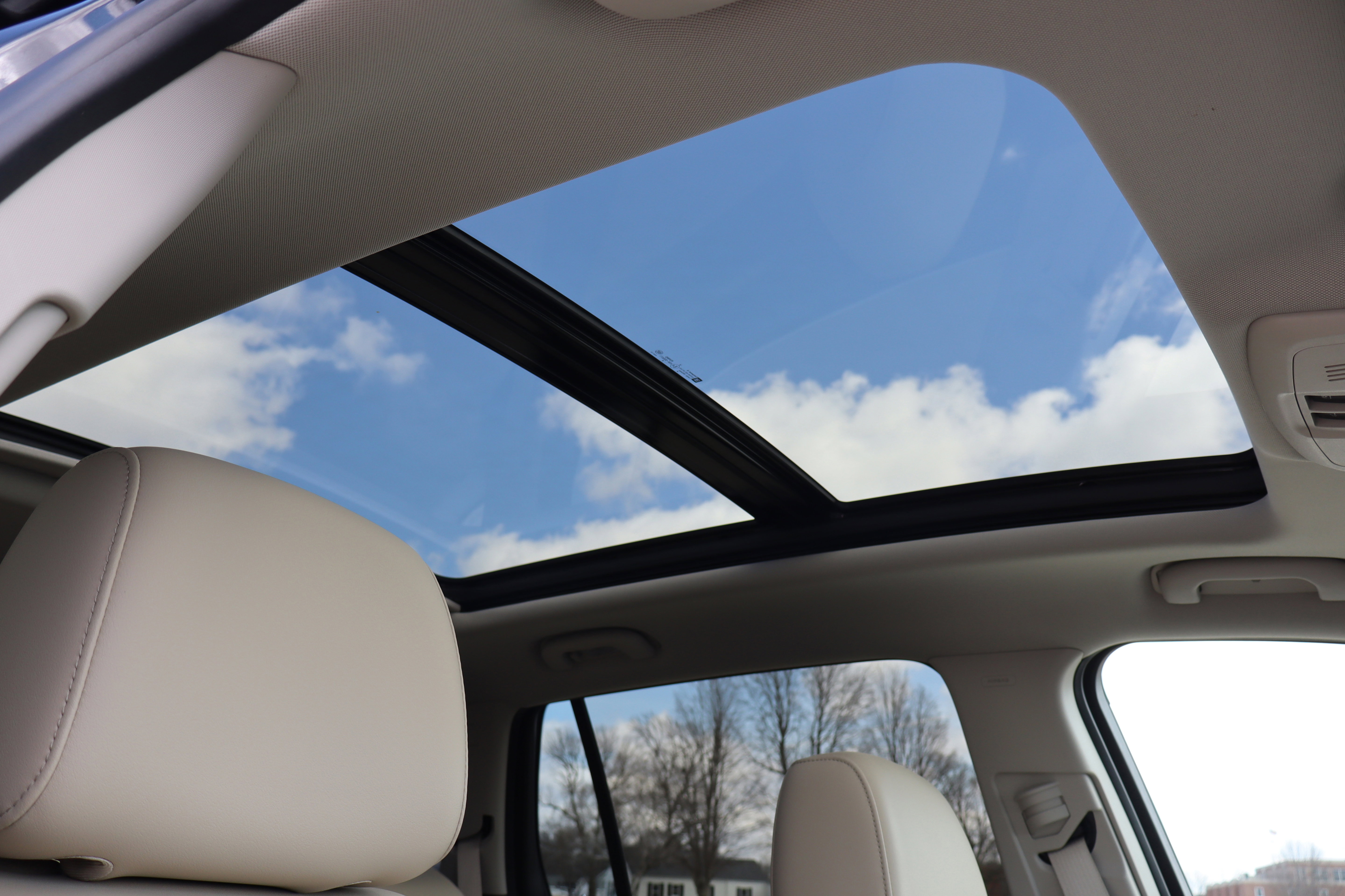 Used 2019 Buick Envision Premium w/ Driver Confidence Package image 23