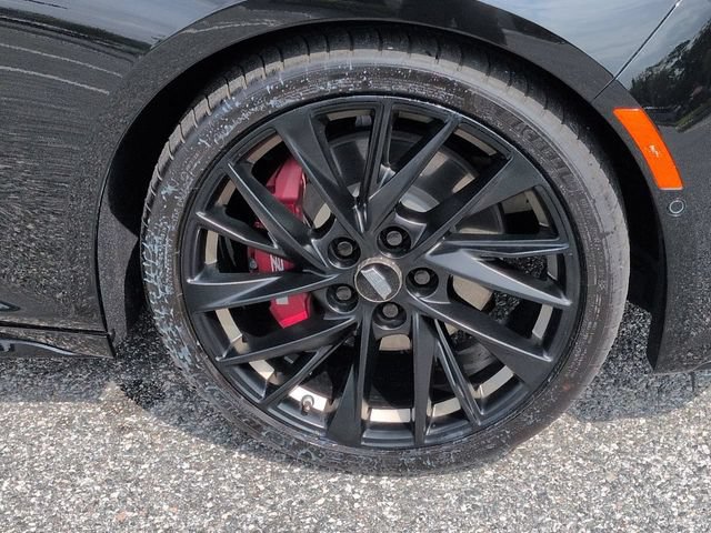 Used 2023 Cadillac CT5 V w/ Premium Package RWD image 11