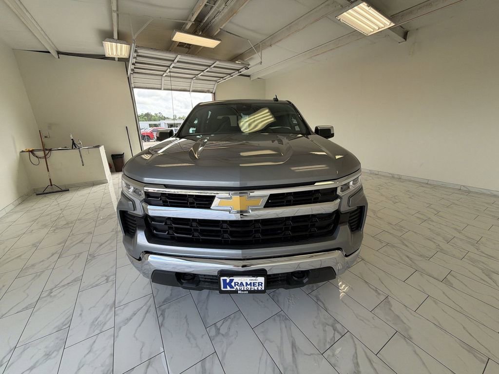 New 2026 Chevrolet Silverado 1500 LT w/ Z71 Off-Road Package image 3