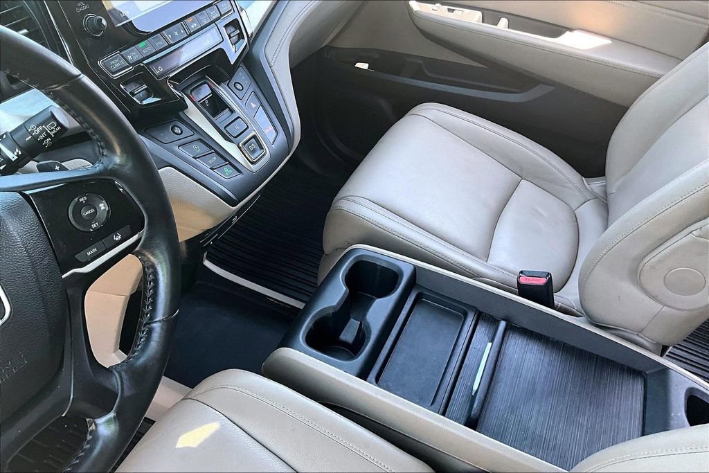 Used 2018 Honda Odyssey Touring image 18