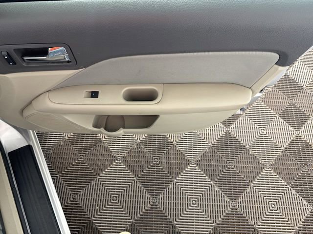 Used 2012 Ford Fusion SE FWD image 21