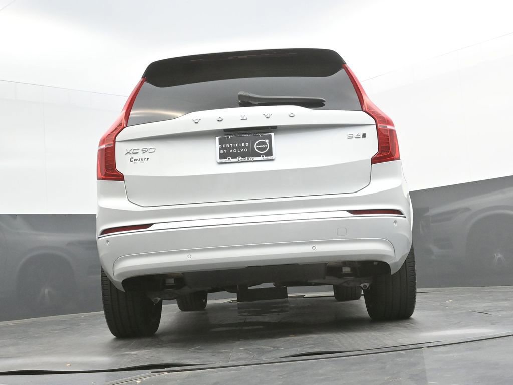 Certified 2024 Volvo XC90 B6 Ultimate w/ Lounge Package image 34