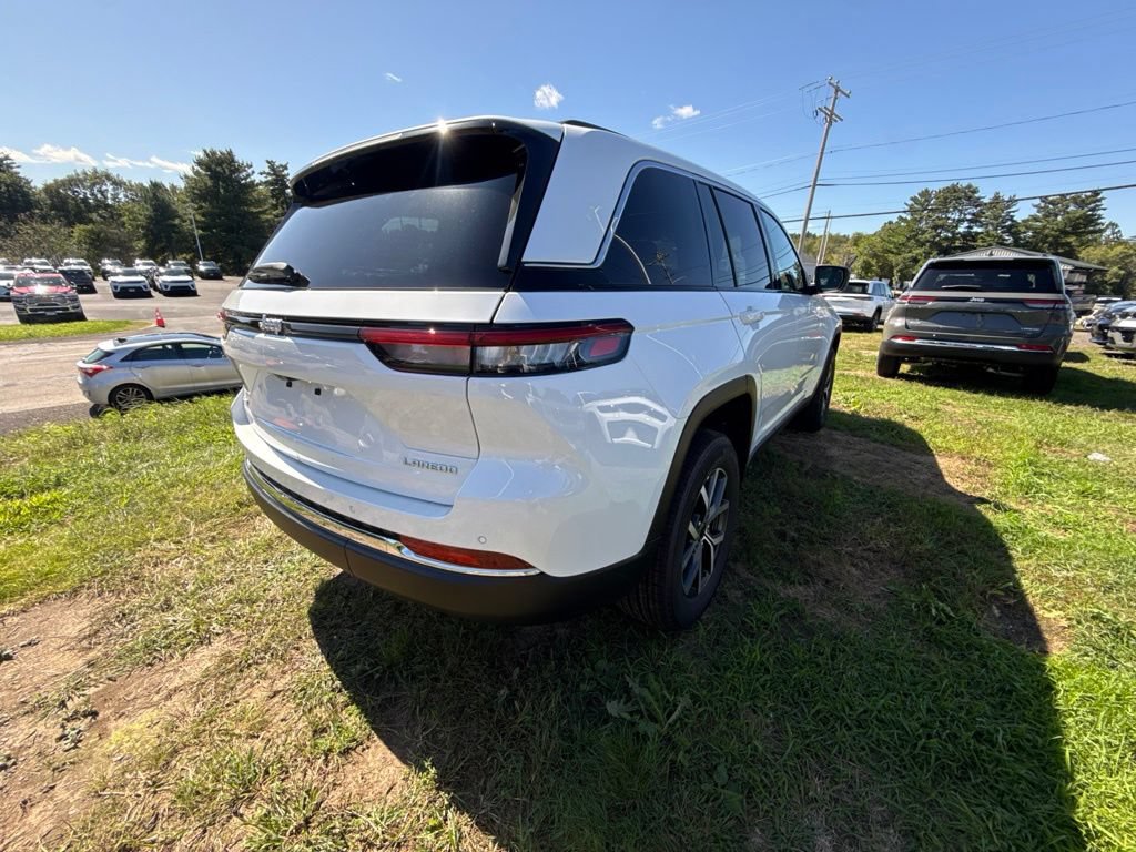 New 2027 Jeep Grand Cherokee Laredo X AWD/4WD image 5