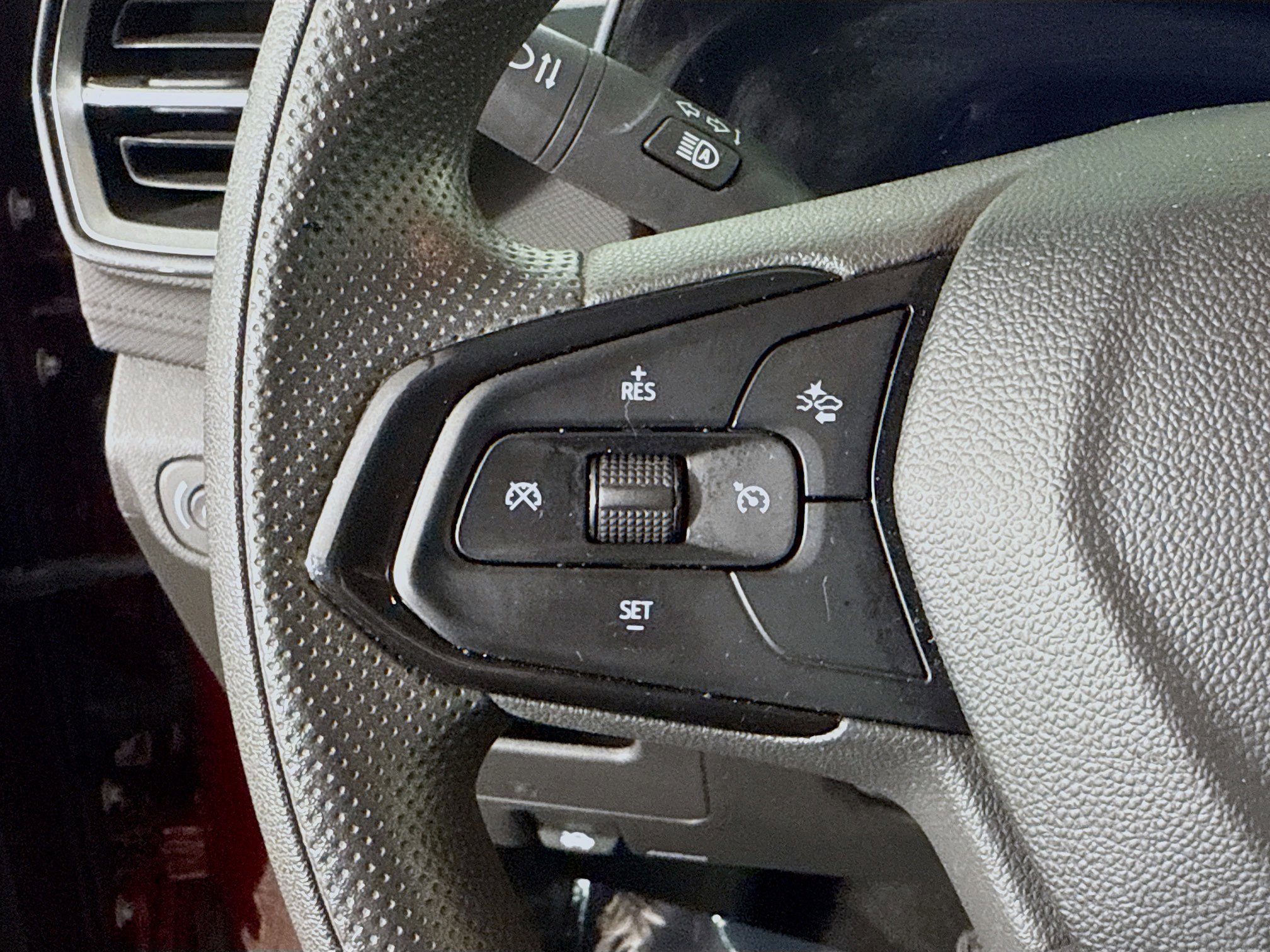 Used 2024 Chevrolet TrailBlazer LS FWD image 14