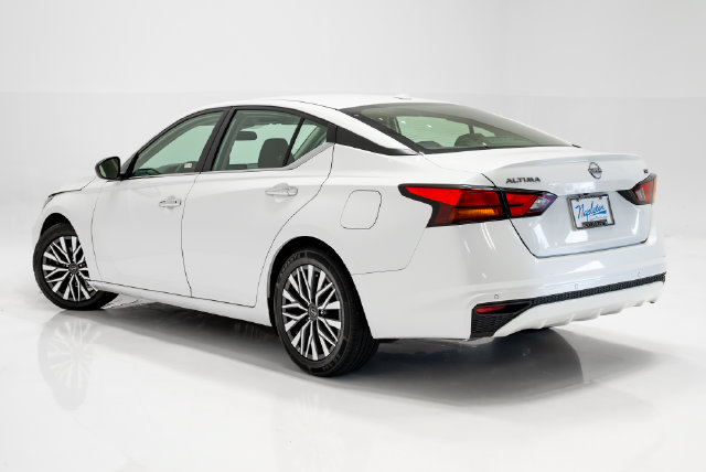 Used 2024 Nissan Altima 2.5 SV FWD image 28