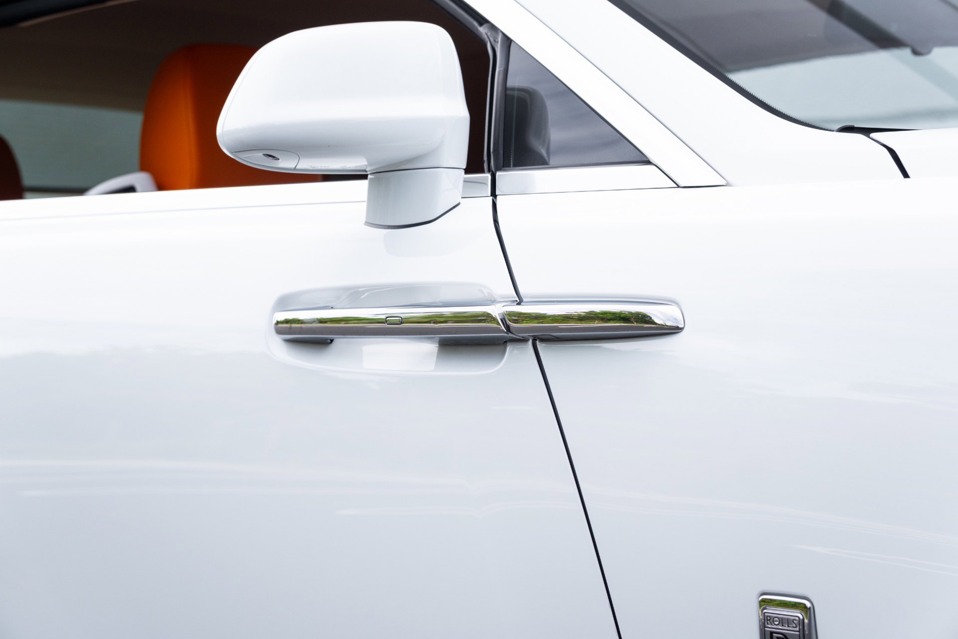 Used 2017 Rolls-Royce Dawn RWD image 12