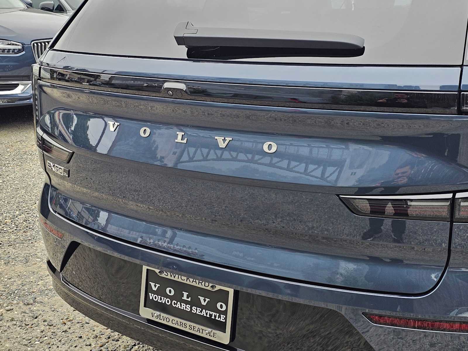 New 2026 Volvo EX90 Plus AWD/4WD image 15