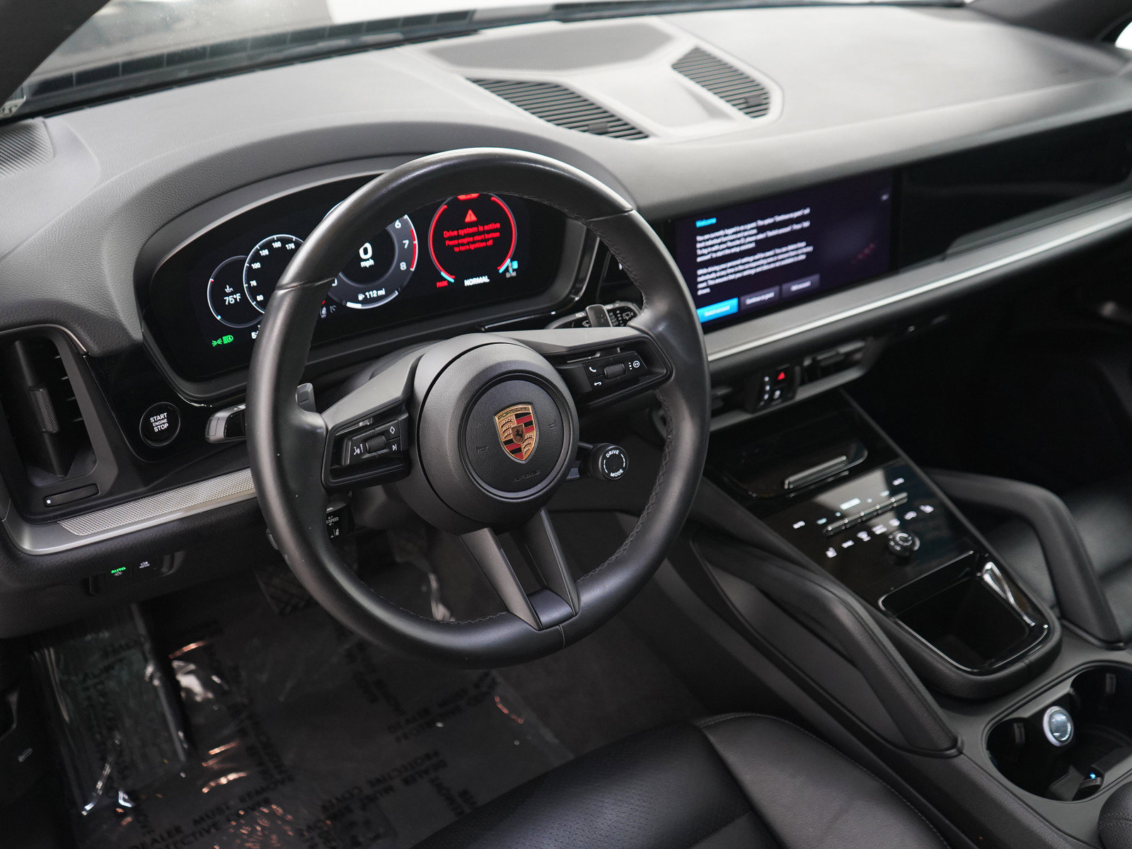 Used 2025 Porsche Cayenne AWD/4WD image 21