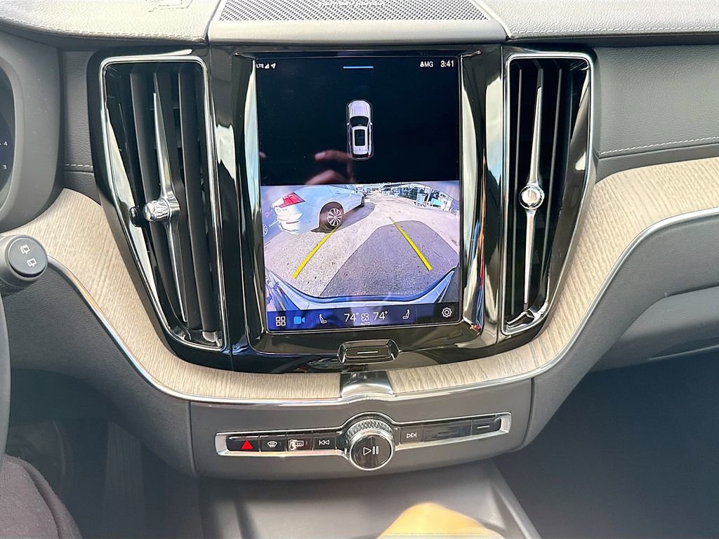 Used 2022 Volvo XC60 B6 Inscription w/ Advanced Package image 15