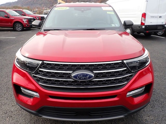 Used 2023 Ford Explorer XLT w/ Equipment Group 202A image 11