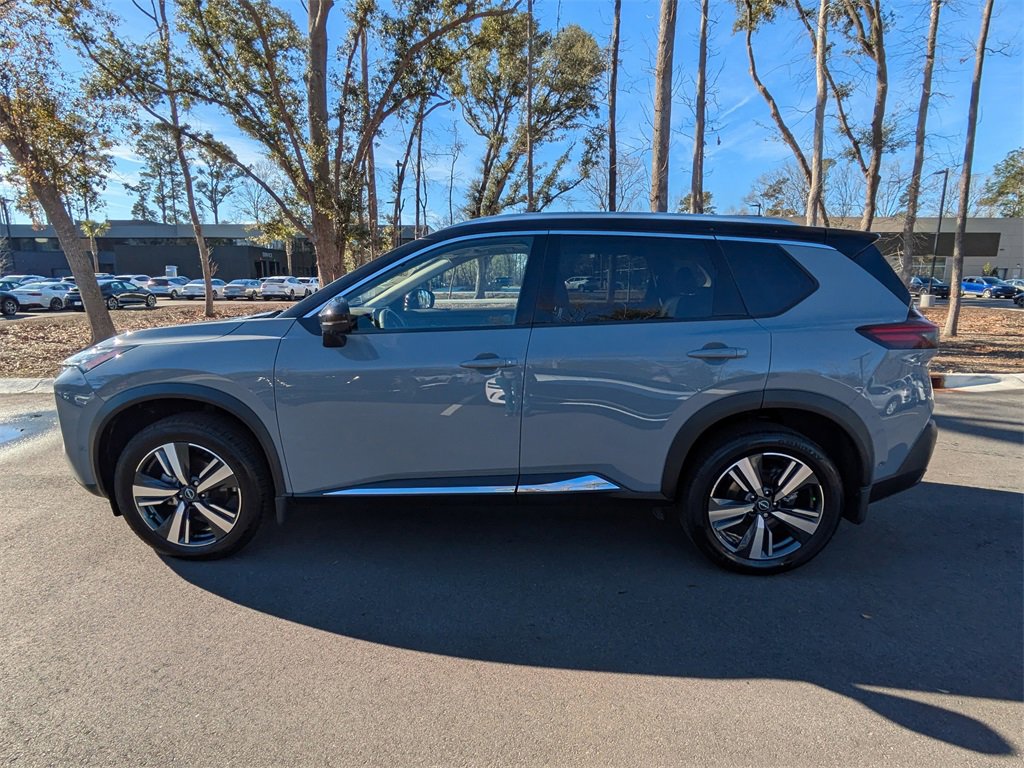 Used 2022 Nissan Rogue SL w/ SL Premium Package image 7