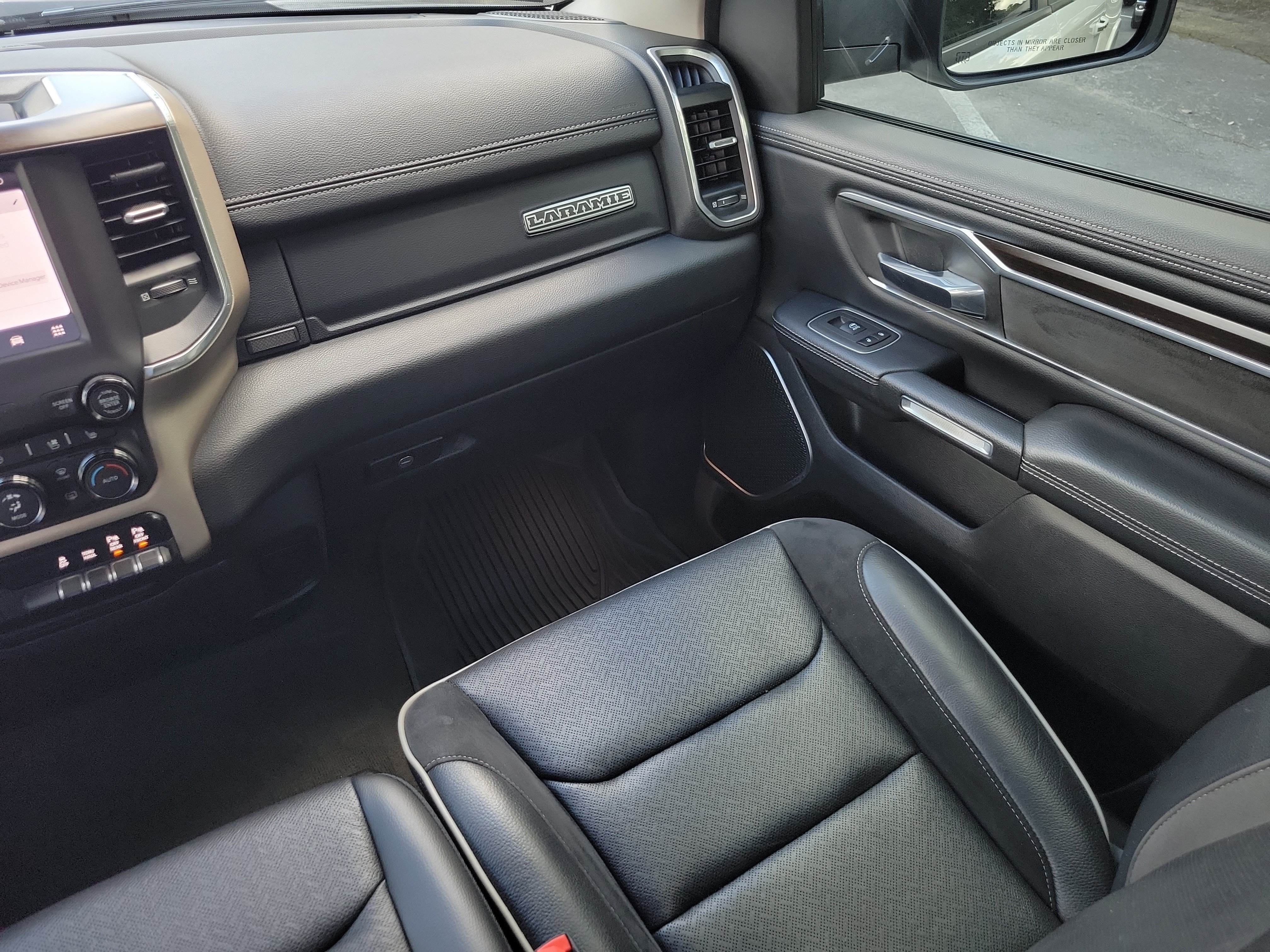 Used 2022 RAM 1500 Laramie RWD image 23