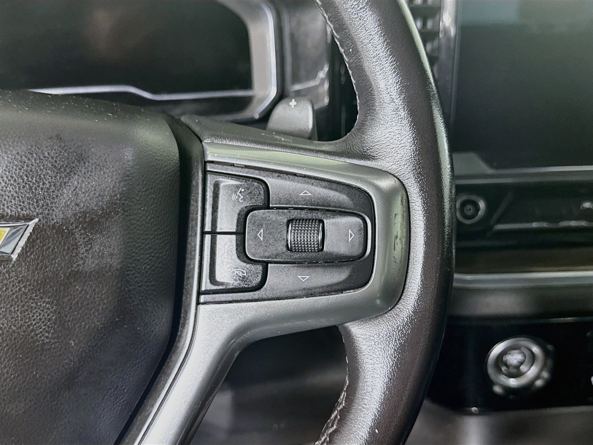 Used 2022 Chevrolet Silverado 1500 LT RWD image 15