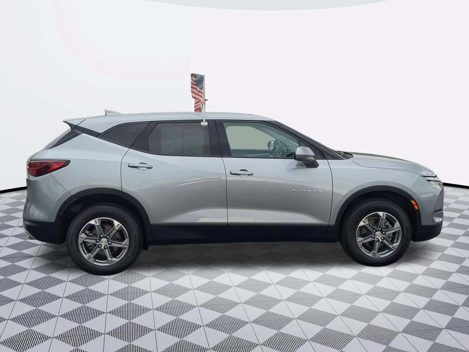 Certified 2023 Chevrolet Blazer LT w/ Driver Confidence Package FWD image 8