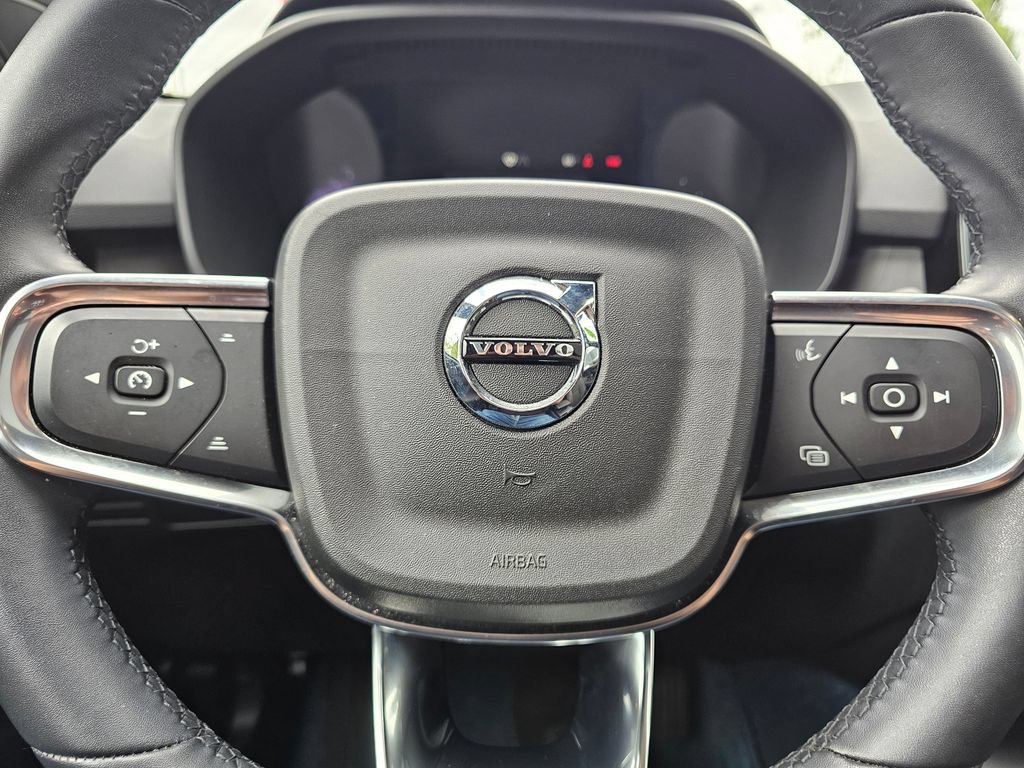 Used 2023 Volvo XC40 Recharge Ultimate w/ Protection Package Premier AWD/4WD image 19