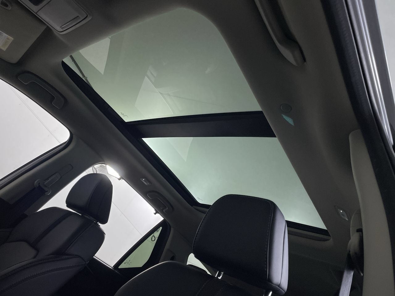 Used 2025 Honda Pilot Touring image 21