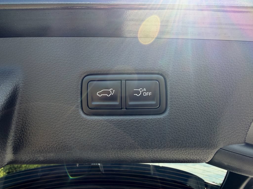 Used 2025 Kia Carnival SX Prestige FWD image 31