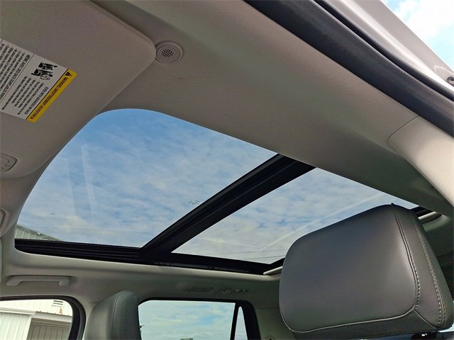 Used 2025 Ford Expedition Active image 14