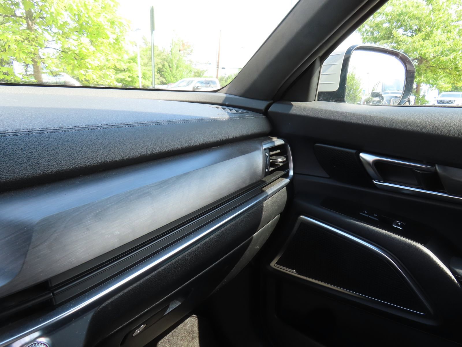 Used 2023 Kia Telluride SX Prestige X-Pro AWD/4WD image 16