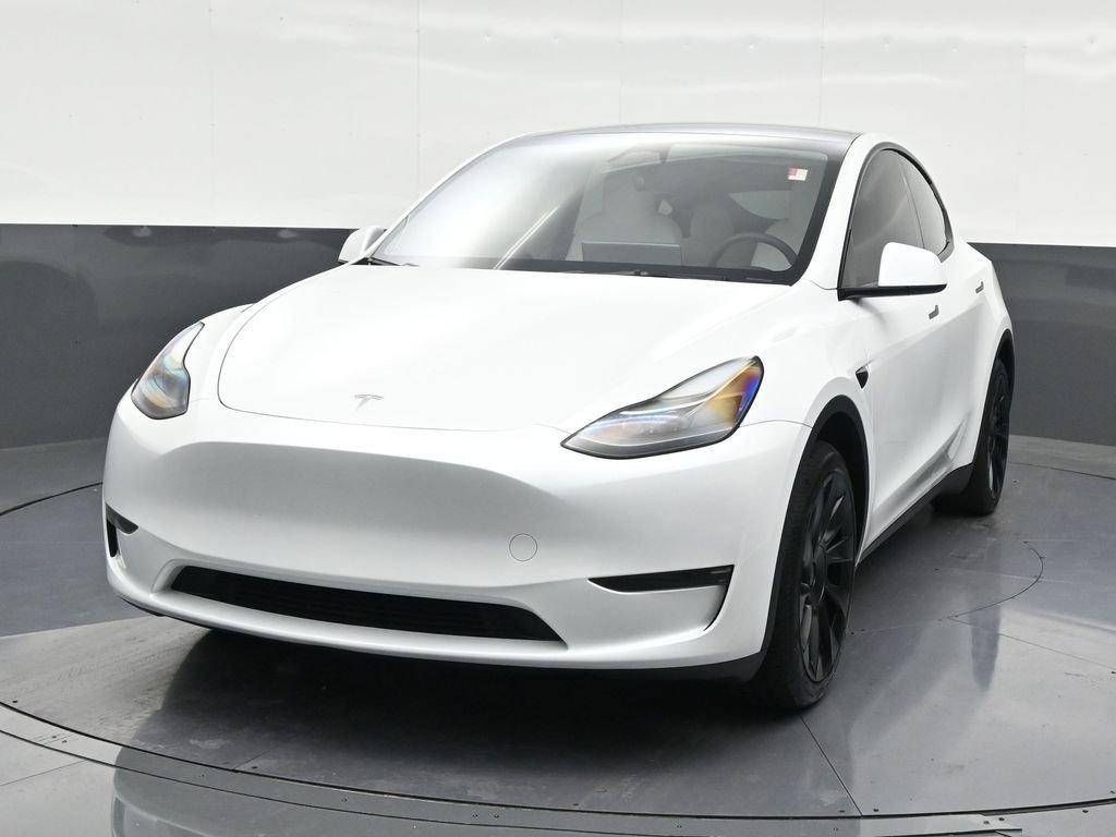 Used 2024 Tesla Model Y Long Range image 8