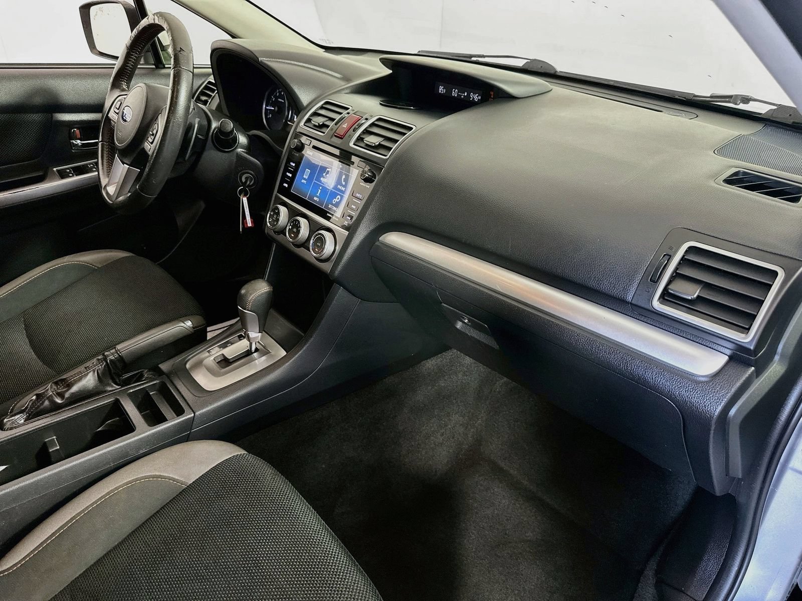 Used 2017 Subaru Crosstrek 2.0i Premium AWD/4WD image 26