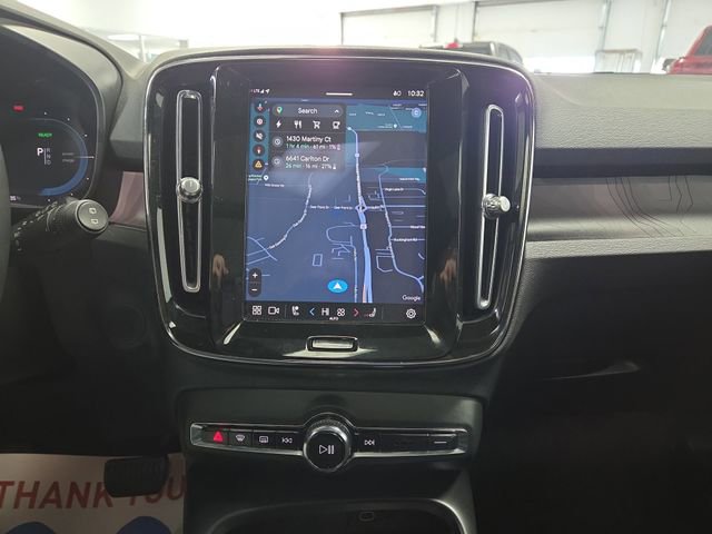 Used 2023 Volvo XC40 Recharge Ultimate image 9