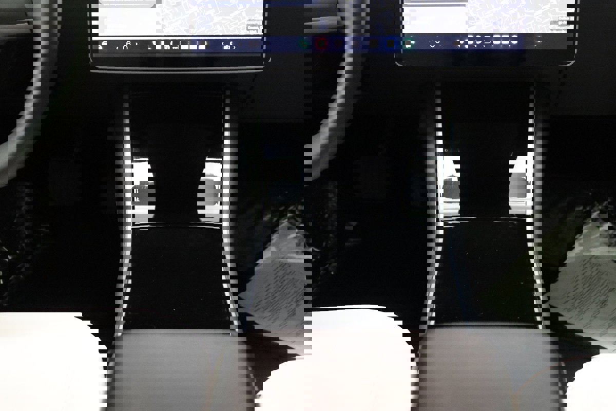 Used 2020 Tesla Model 3 Performance image 44