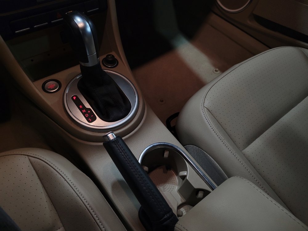 Used 2016 Volkswagen Beetle 1.8T SE FWD image 26