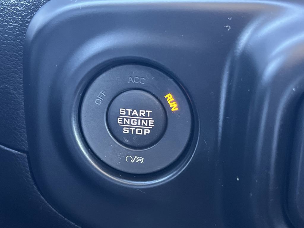 Used 2021 Jeep Gladiator Sport image 8