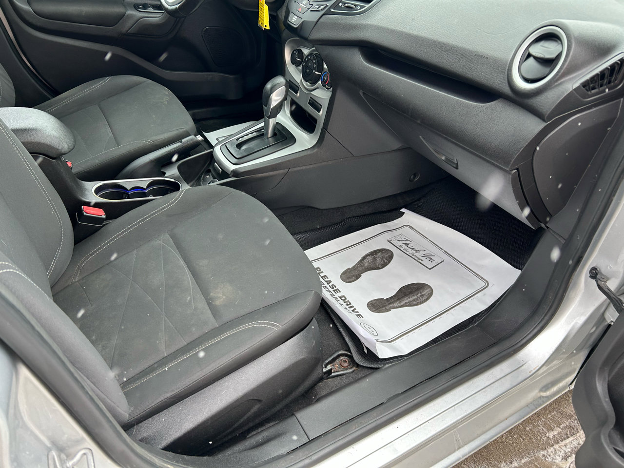 Used 2016 Ford Fiesta SE image 12