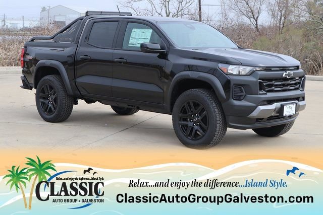 New 2025 Chevrolet Colorado Trail Boss w/ Midnight Edition AWD/4WD video 1