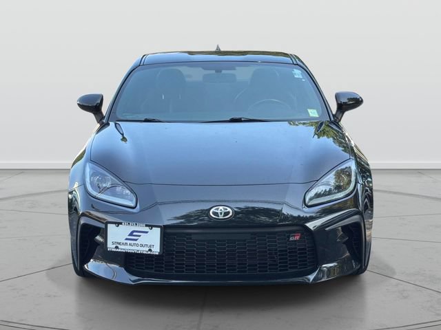 Used 2022 Toyota GR86 Premium w/ ALL Weather Mat Package (TMS) RWD image 2