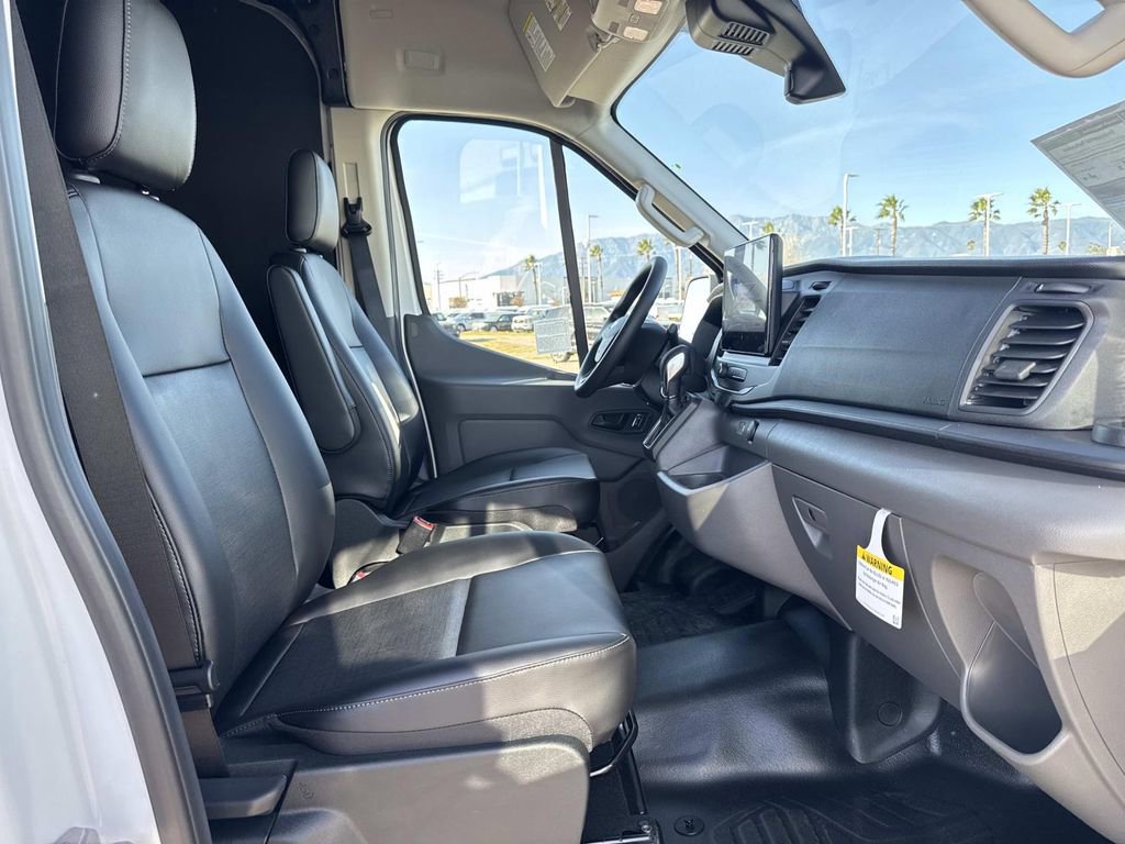 New 2026 Ford Transit 250 148 Medium Roof w/ Load Area Protection Package image 28